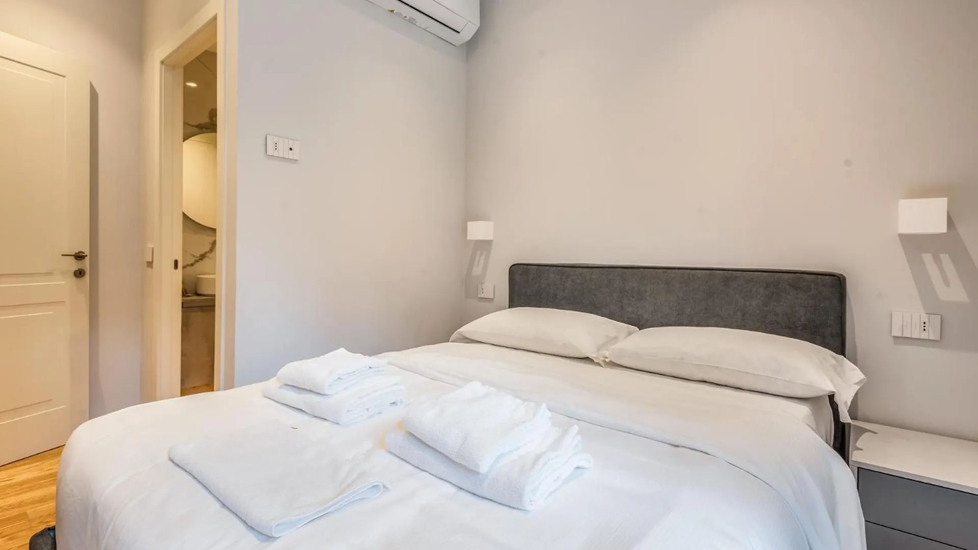 Milano Via Carracci 6 2 Pax Wi-Fi Apartment Milan